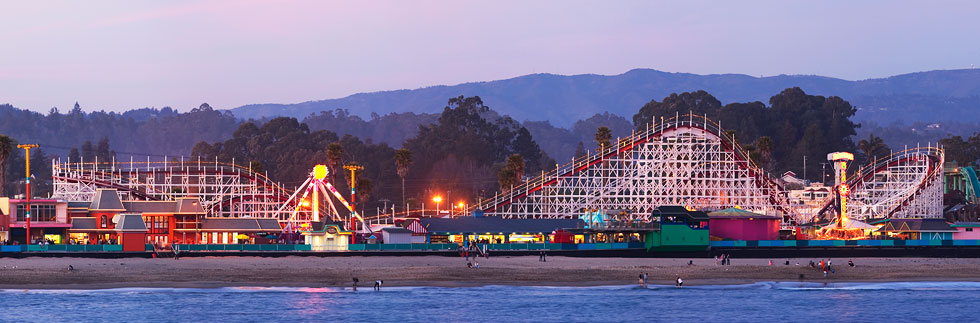 Santa Cruz Beach Boardwalk Lodging Motels Hotels And Dipperduskocean Ocean Jeddy Light House Ride Skyglider Silouette